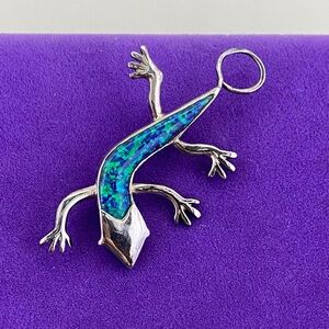 💛 Sterling Silver Lizard Pendant | Lab-Created Blue Opal Inlay Reptile Brooch